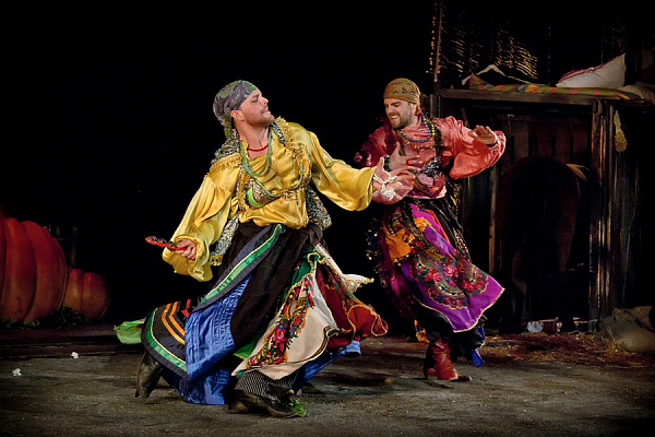 В театре "Эрмитаж" показали спектакль "Гоголь. Диканька"